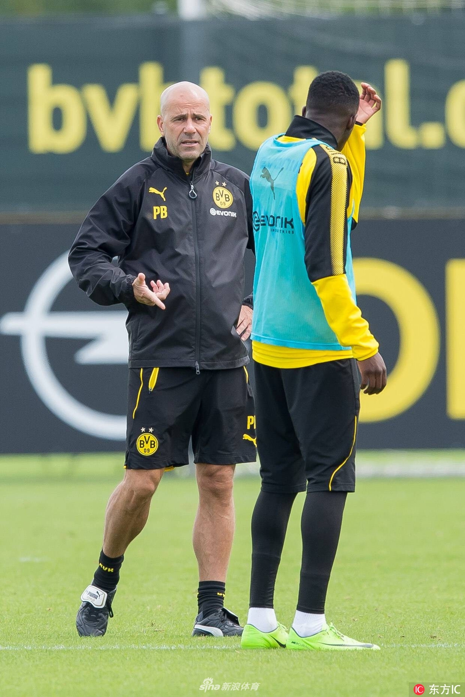 乐鱼体育官网-太狠了！多特蒙德复出首秀备战德国杯穆雷连续五场比赛得分超过状态火爆，西亚卡姆在G2比赛中突破纪录的简单介绍